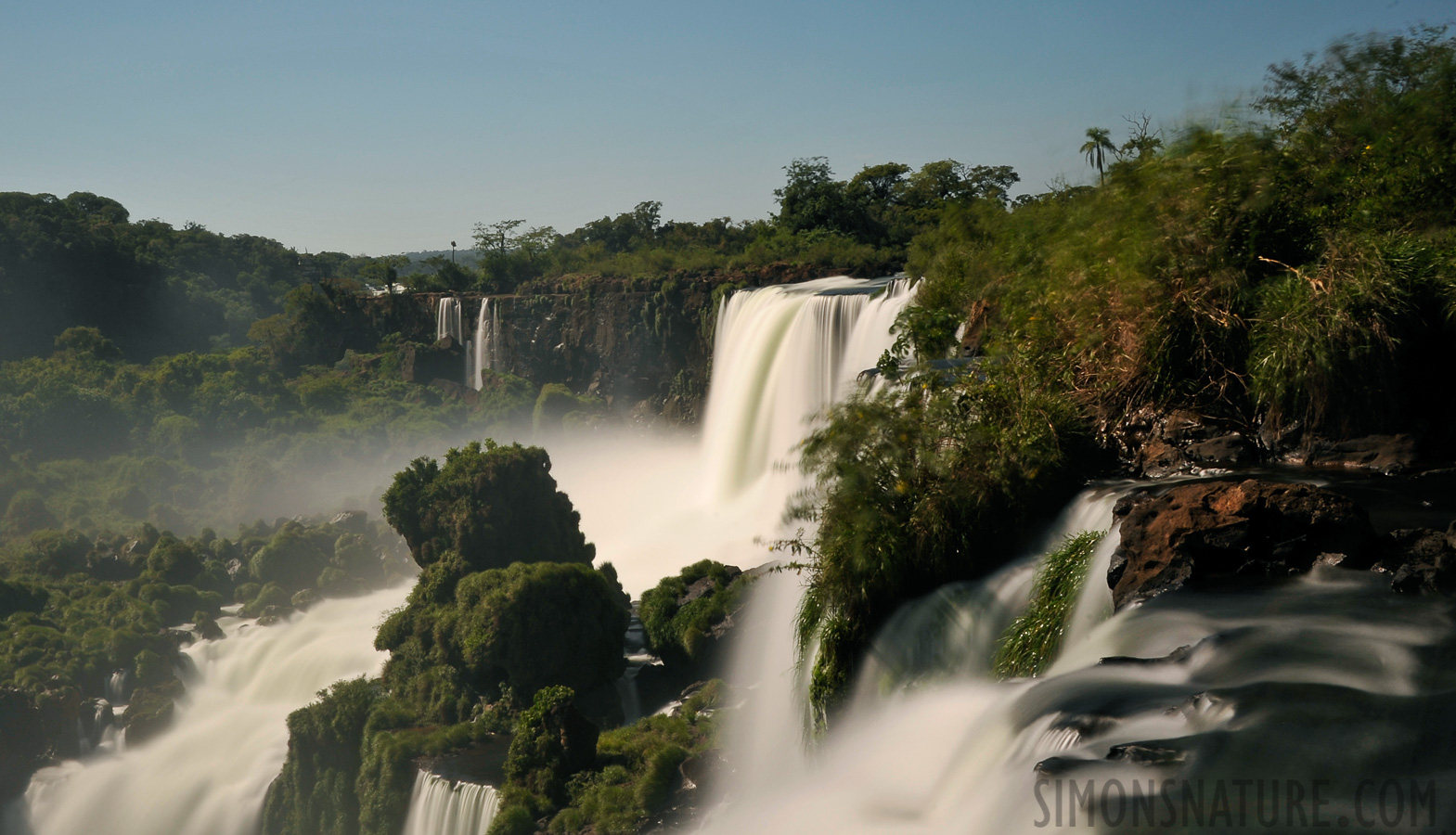 Cataratas del Iguazu [36 mm, 10.0 sec at f / 22, ISO 200]