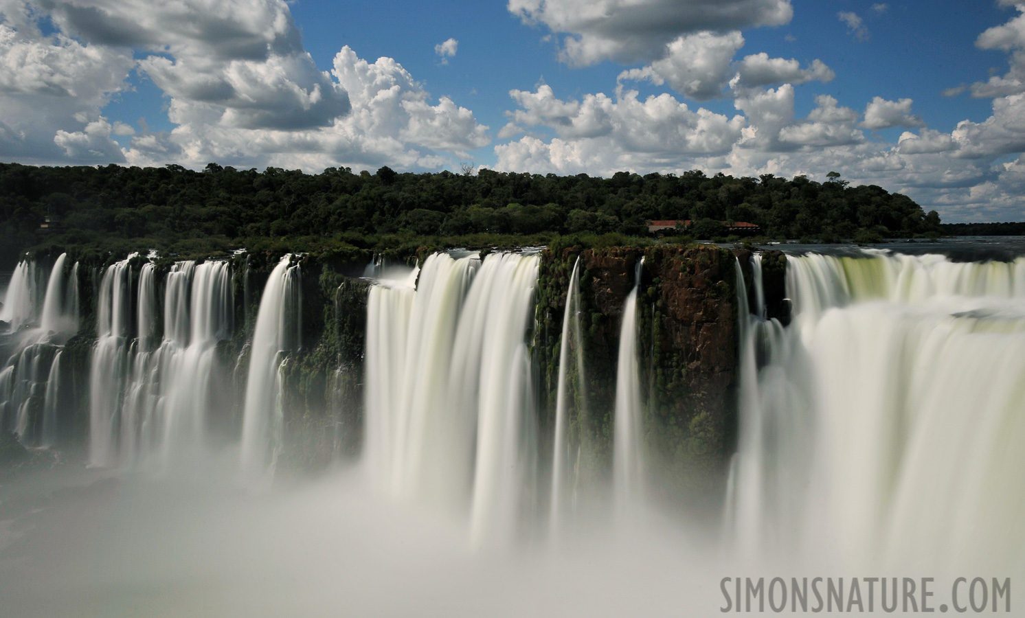 Cataratas del Iguazu [28 mm, 4.0 Sek. bei f / 22, ISO 200]