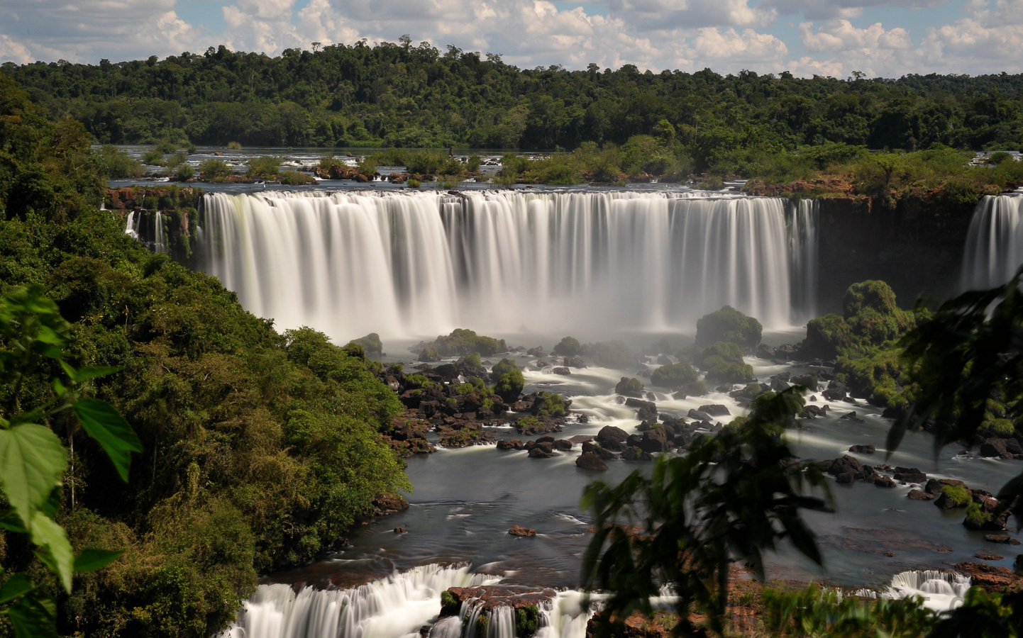 Cataratas del Iguazu [62 mm, 10.0 sec at f / 22, ISO 400]