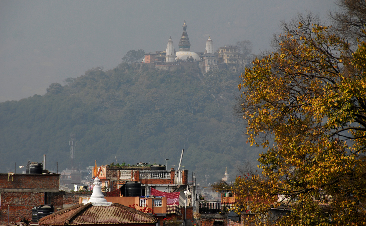Kathmandu [200 mm, 1/320 sec at f / 9.0, ISO 200]