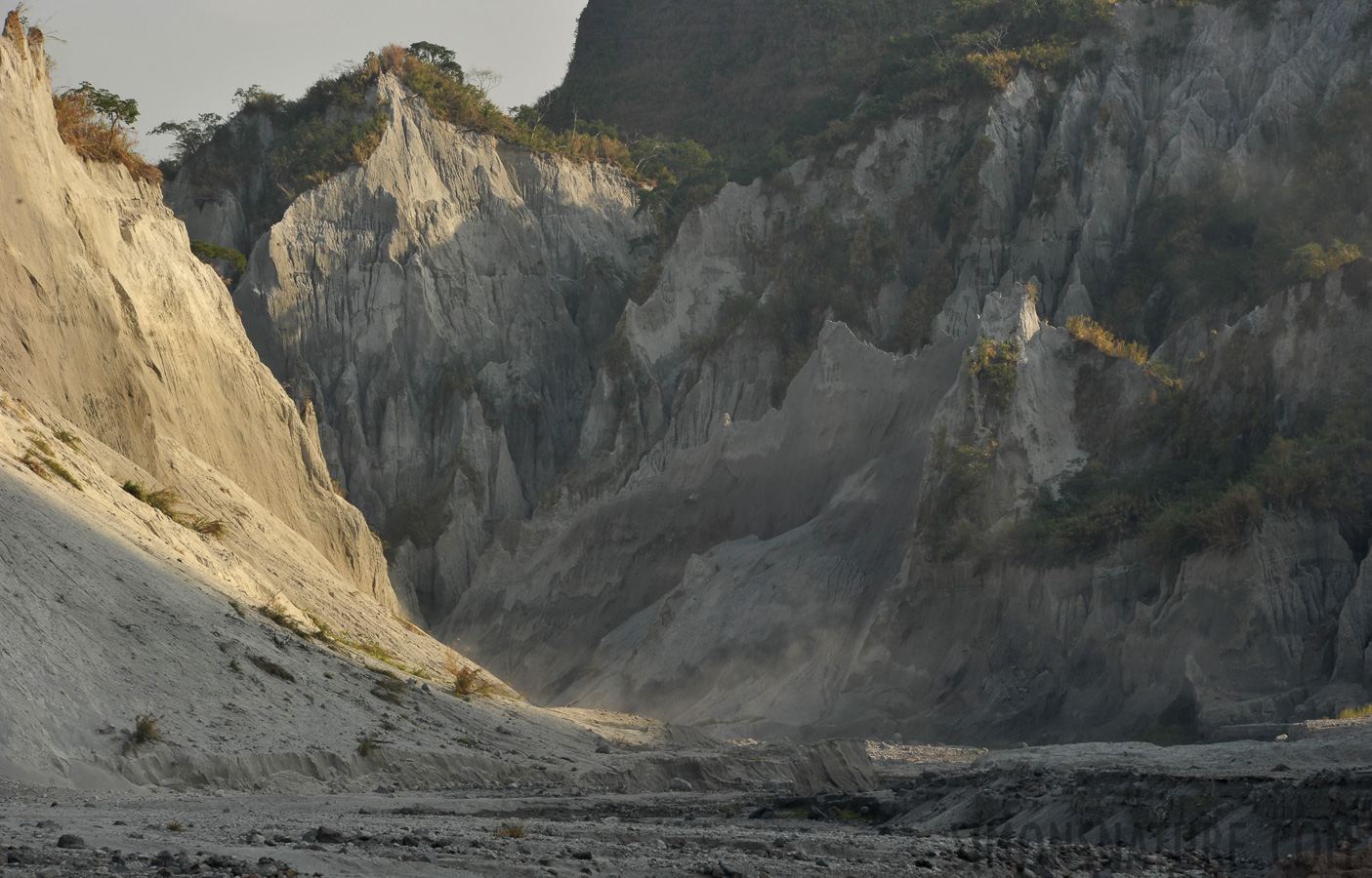 Mount Pinatubo [190 mm, 1/250 sec at f / 14, ISO 400]